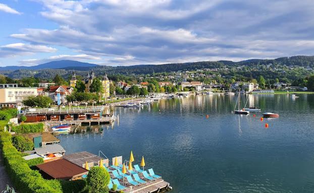 Beachvilla Velden フェルデン・アム・ヴェルターゼー エクステリア 写真